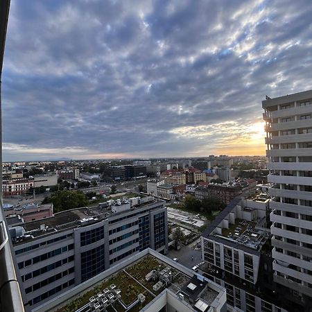 Apartament Podwale Odra Tower Rynek 15 Floor Вроцлав Екстер'єр фото